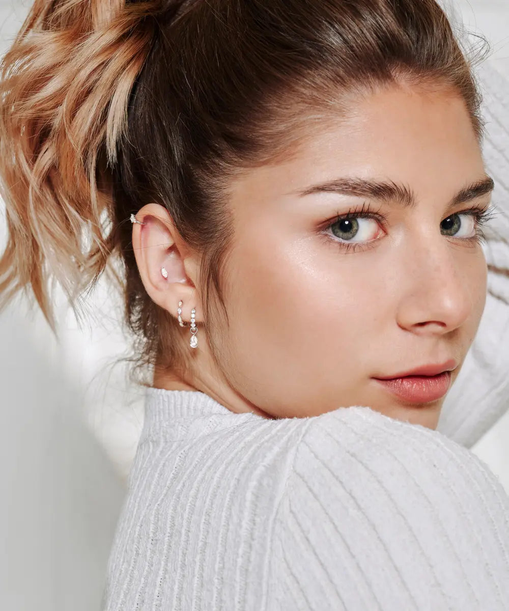 Conch Piercing 585 Gold am Ohr