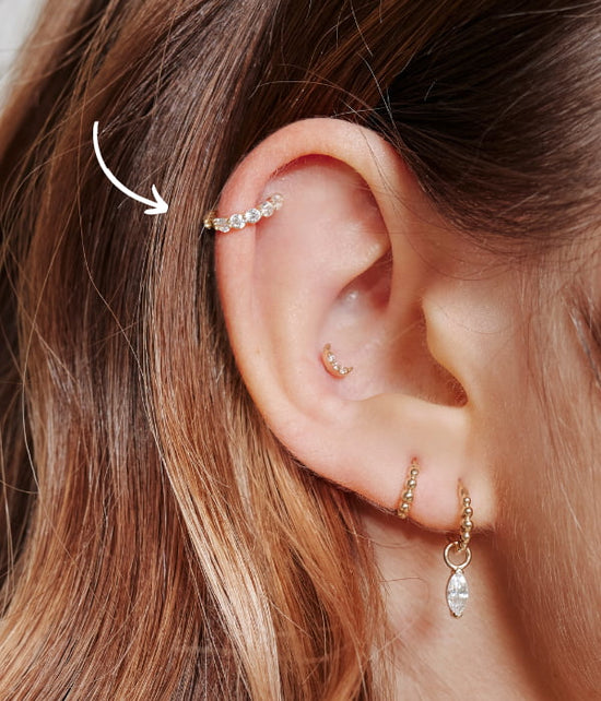 Helix Piercing Stelle mit einem Pfeil symbolisiert