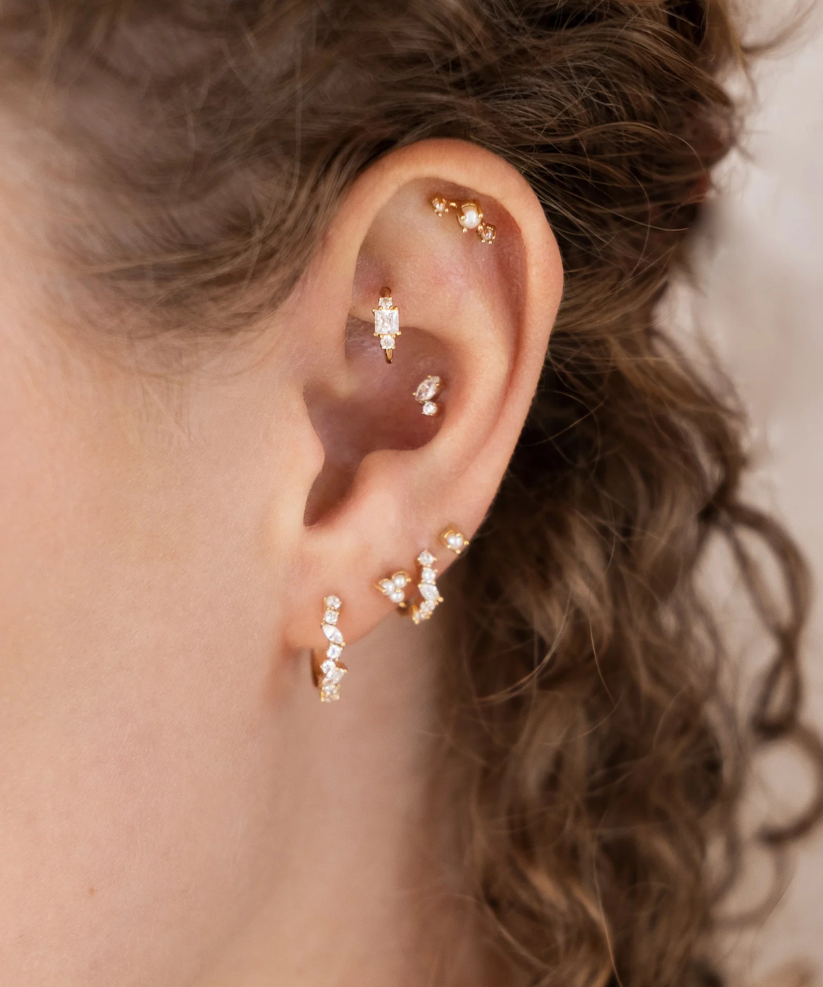 Mirea Zirkonia Piercingstecker Weißgold im Ear Stack