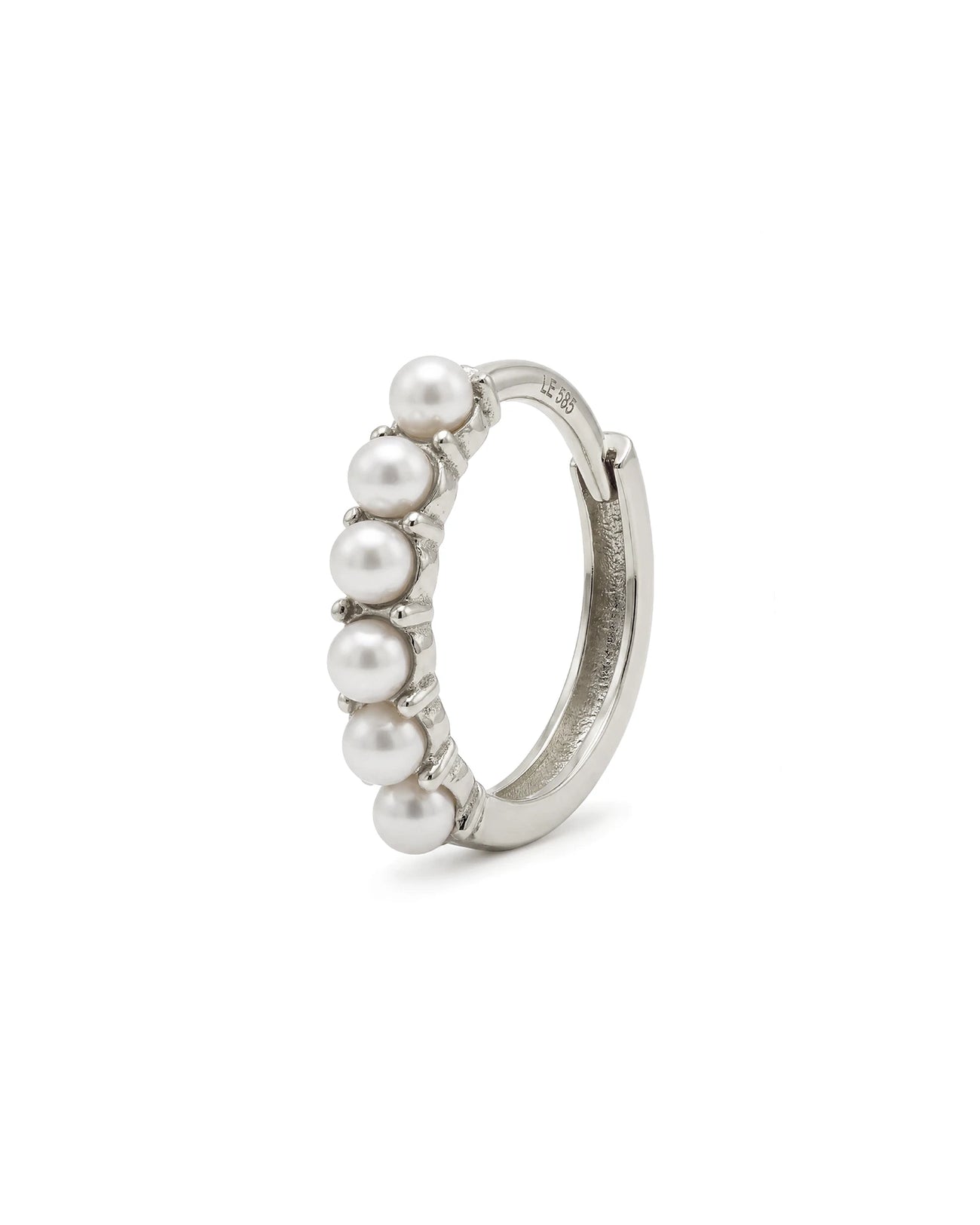 Pearl Huggie