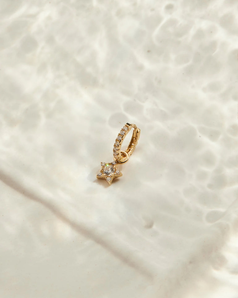 14K Gold Stern Ohrring Charm hängt auf der Kristall Creole